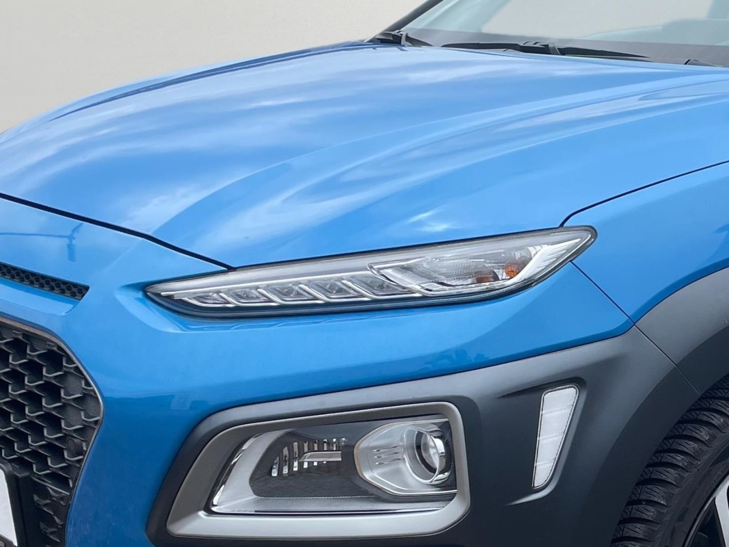 Fahrzeugabbildung Hyundai KONA 1.6T 2WD HYBRID Premium Navigation Kamera