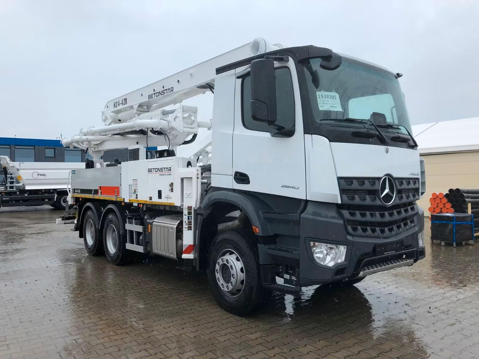 MAN TGS 35.440 8X4 W3H KIPPER + FASSI F275.026