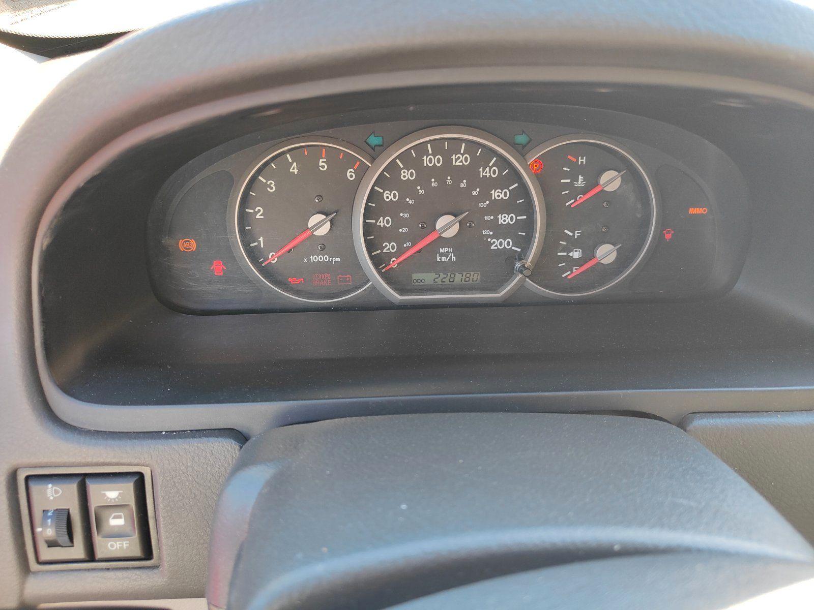 Kia Carnival 2006 — photo 15