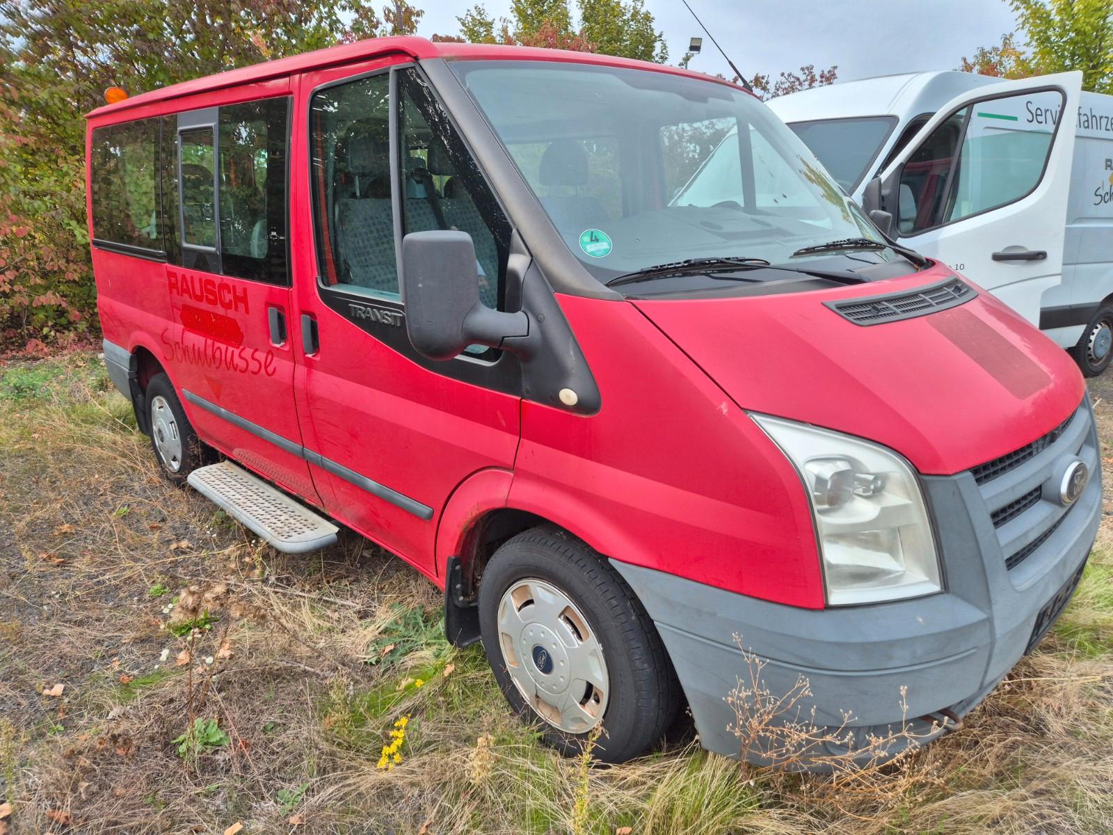Ford Transit 2011 — interior