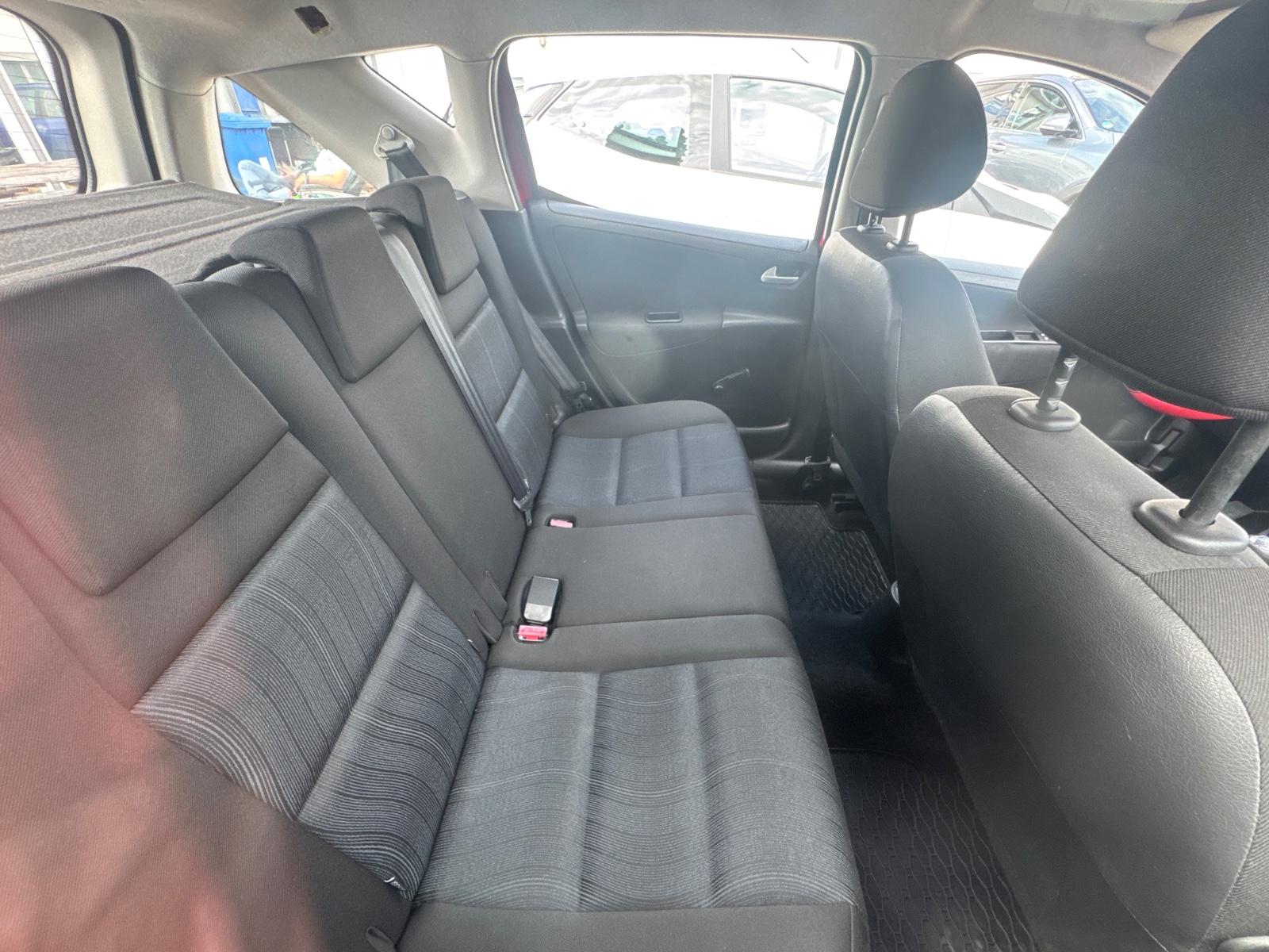Peugeot 207 2009 — photo 9