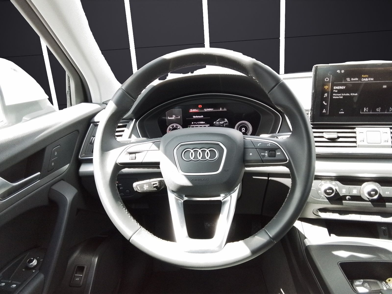 Fahrzeugabbildung Audi Q5 Sportback 40 TDI quattro Matrix Navi Leder AV
