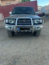 Mitsubishi Pajero V20 3500 V6 - Mitsubishi Pajero in Frankfurt (Main)