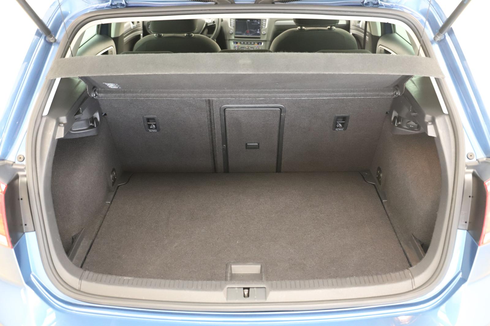 Volkswagen Golf 7 1.6 TDI 110PS Lounge BMT Pano Navi