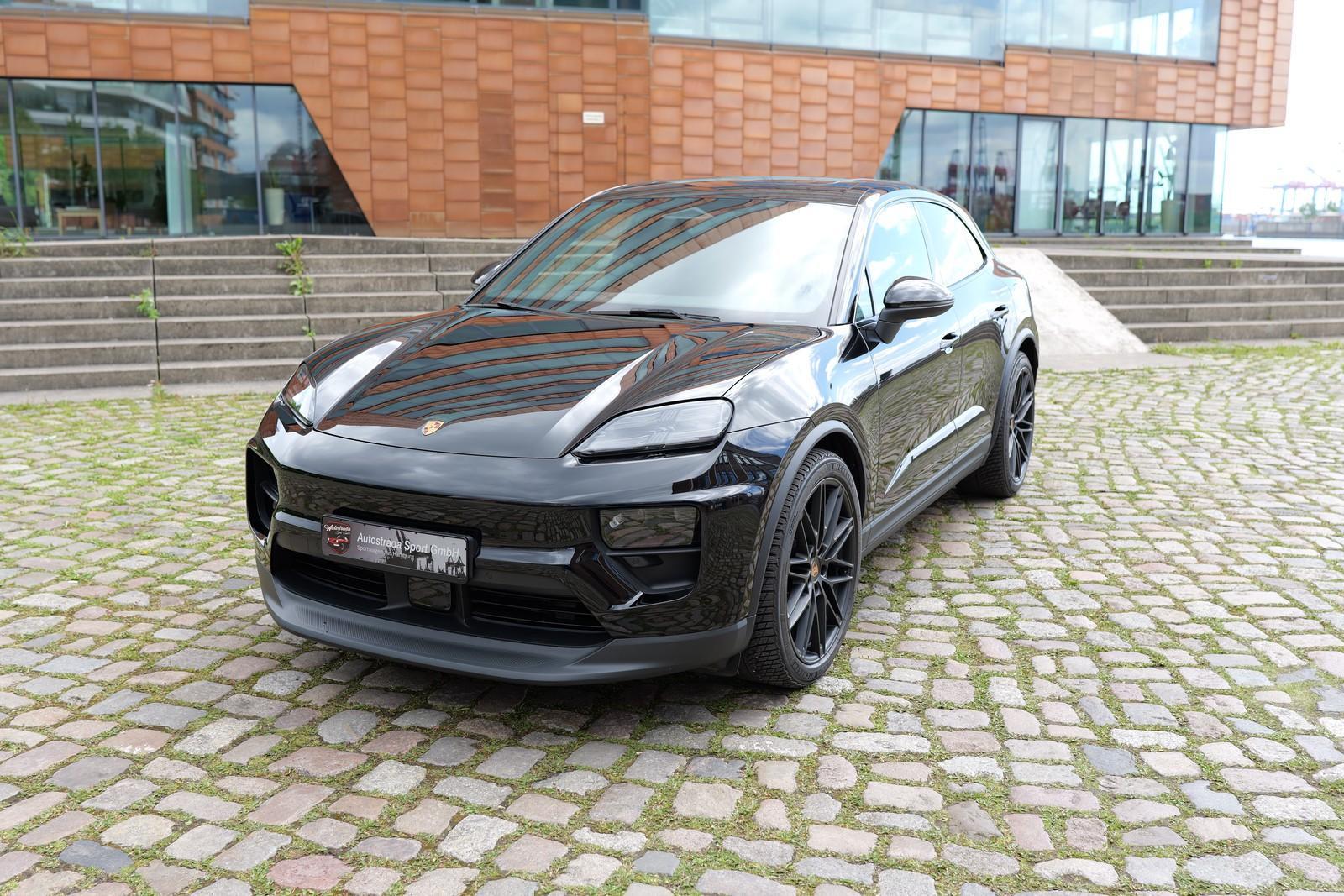 Porsche Macan Electric 4