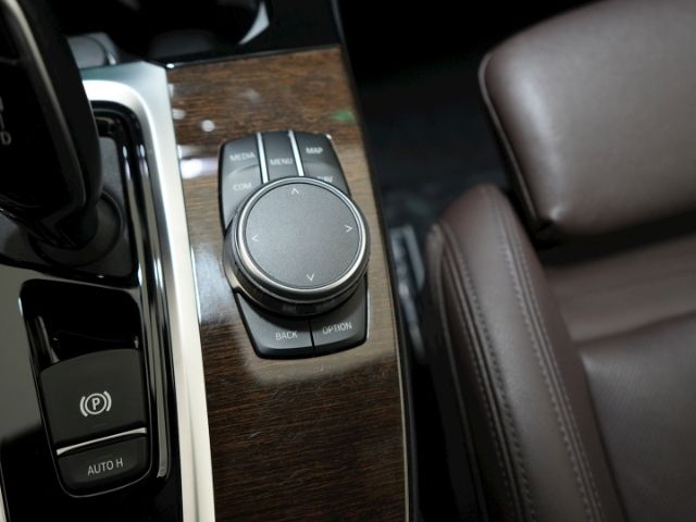 X3 M40i xDRIVE AT+AHK+NAVI+LED-SCHEINWERFER+SITZ