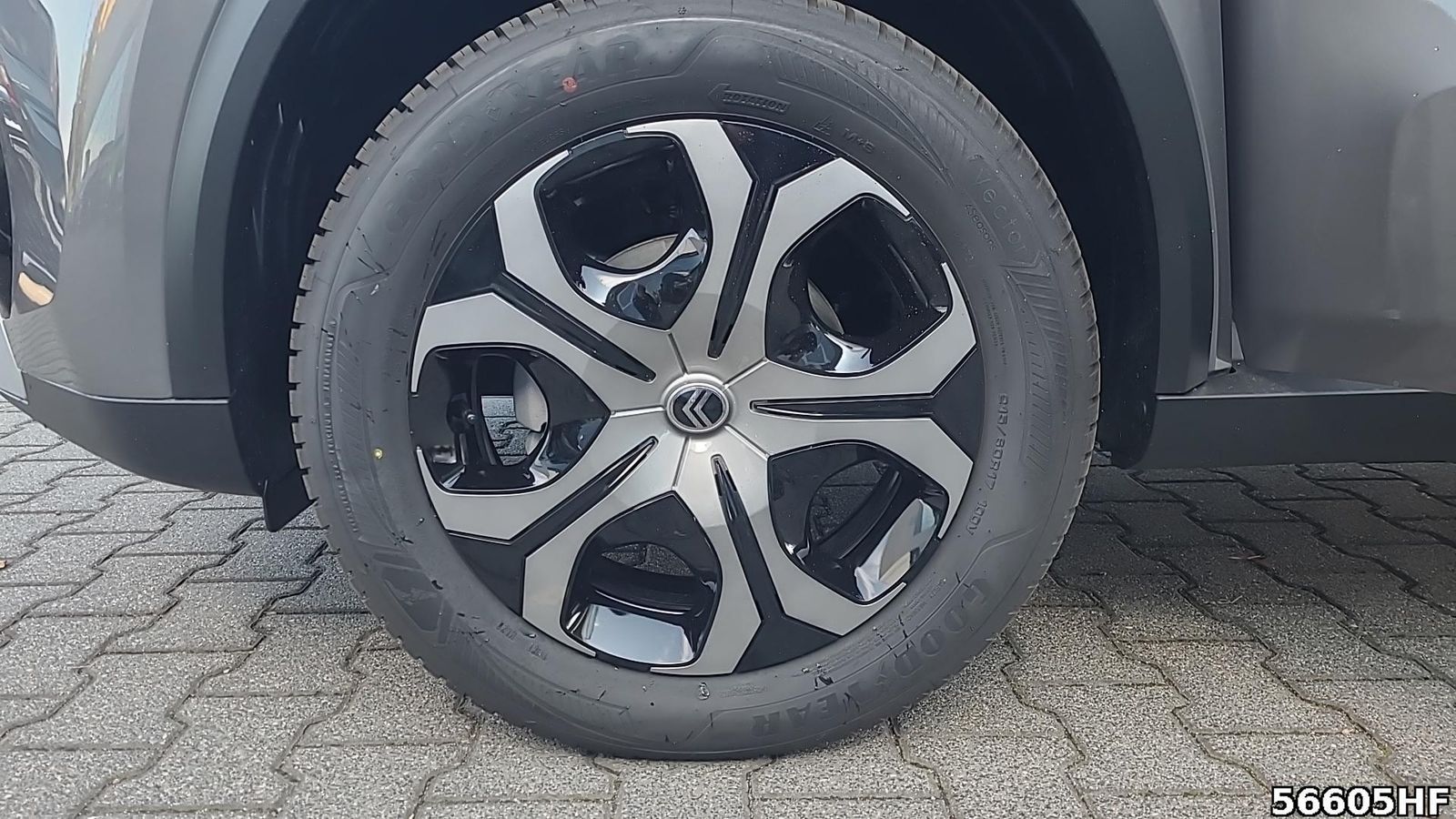 Fahrzeugabbildung Citroën C3 Aircross Plus+Wenige KM+PDC+LED+AWR+ACC+DAB+