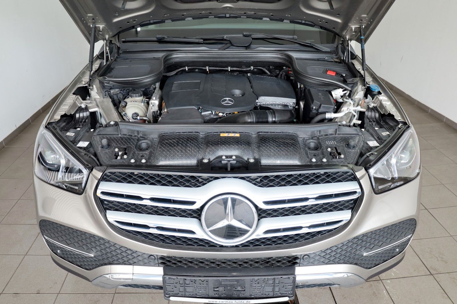 Fahrzeugabbildung Mercedes-Benz GLE 300 d 4Matic,Leder,Navi,LED,Kamera,SH,