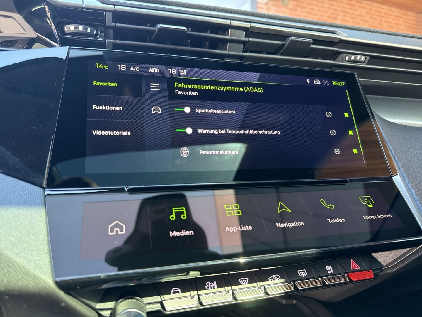 Peugeot 308 - Bild 20
