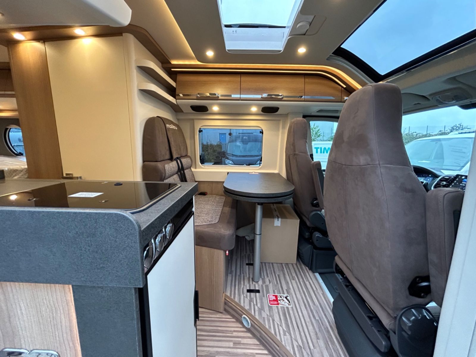 Fahrzeugabbildung Malibu Van 640 LE RB GT Two Rooms MJ 25 Skyview Aktion