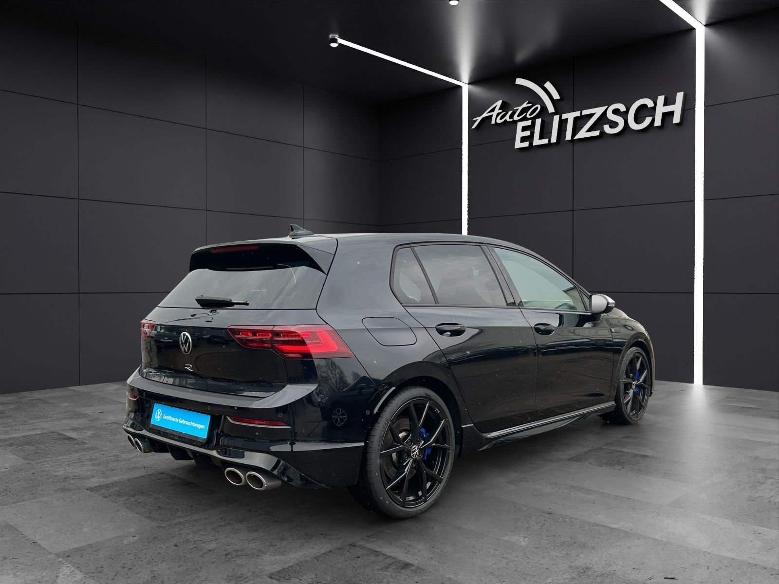 Fahrzeugabbildung Volkswagen Golf VIII R 4M  DSG Matrix Navi Harman AID ACC R