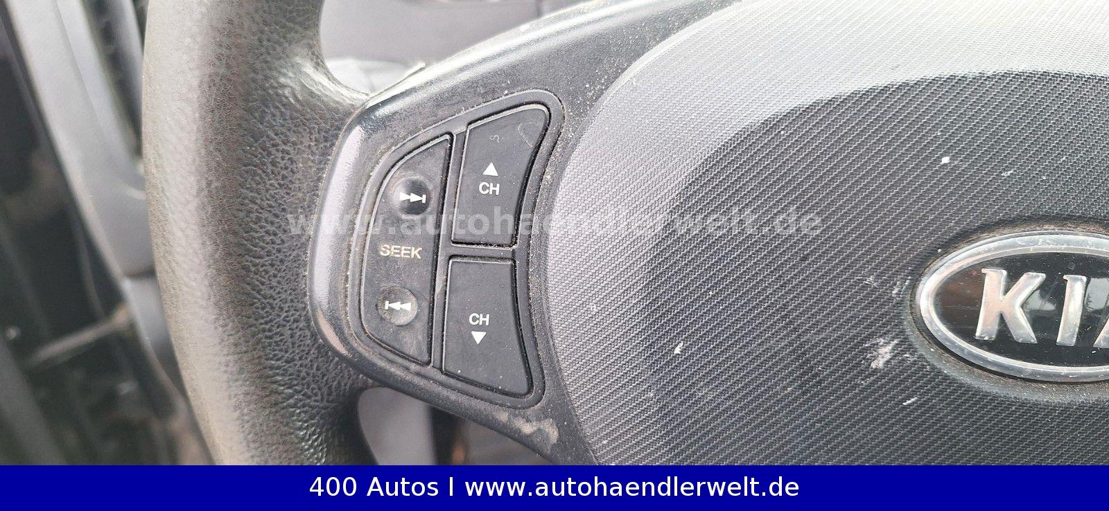 Kia cee'd 2009 — photo 14