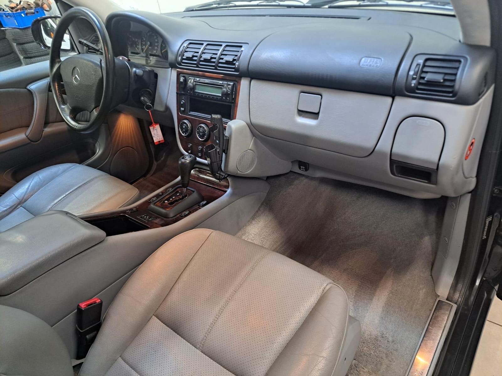 Mercedes-Benz ML270 2004 — photo 14