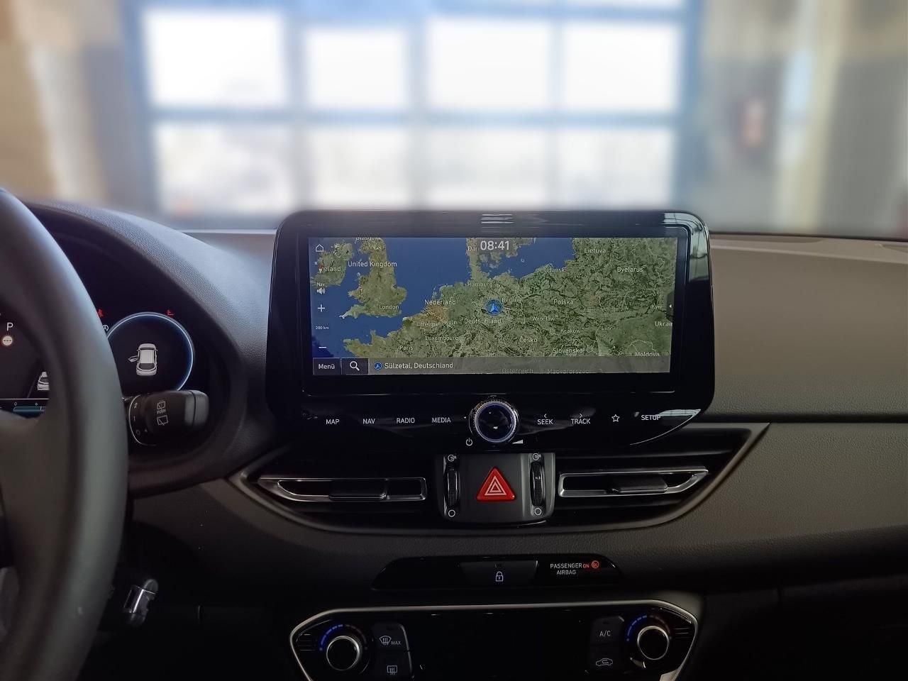 Fahrzeugabbildung Hyundai i30 1.5T DCT ADVANTAGE LED*SHZ*LHZ*NAV*USB*CARPL