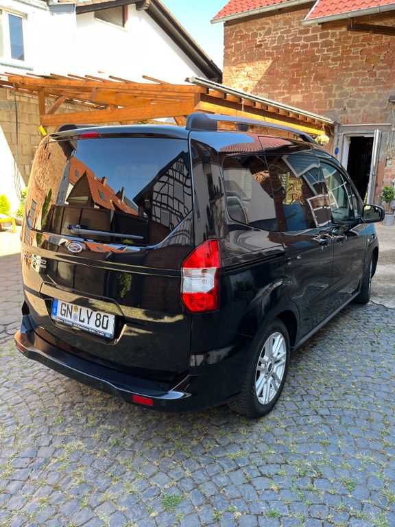 Image of Ford Tourneo Courier