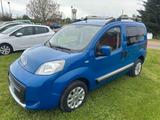 Fiat Qubo 1.3 MJT 95 CV Trekking - blaue Fiat Qubo
