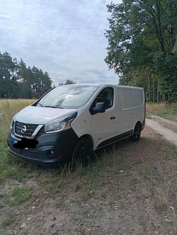 Image of Nissan NV300
