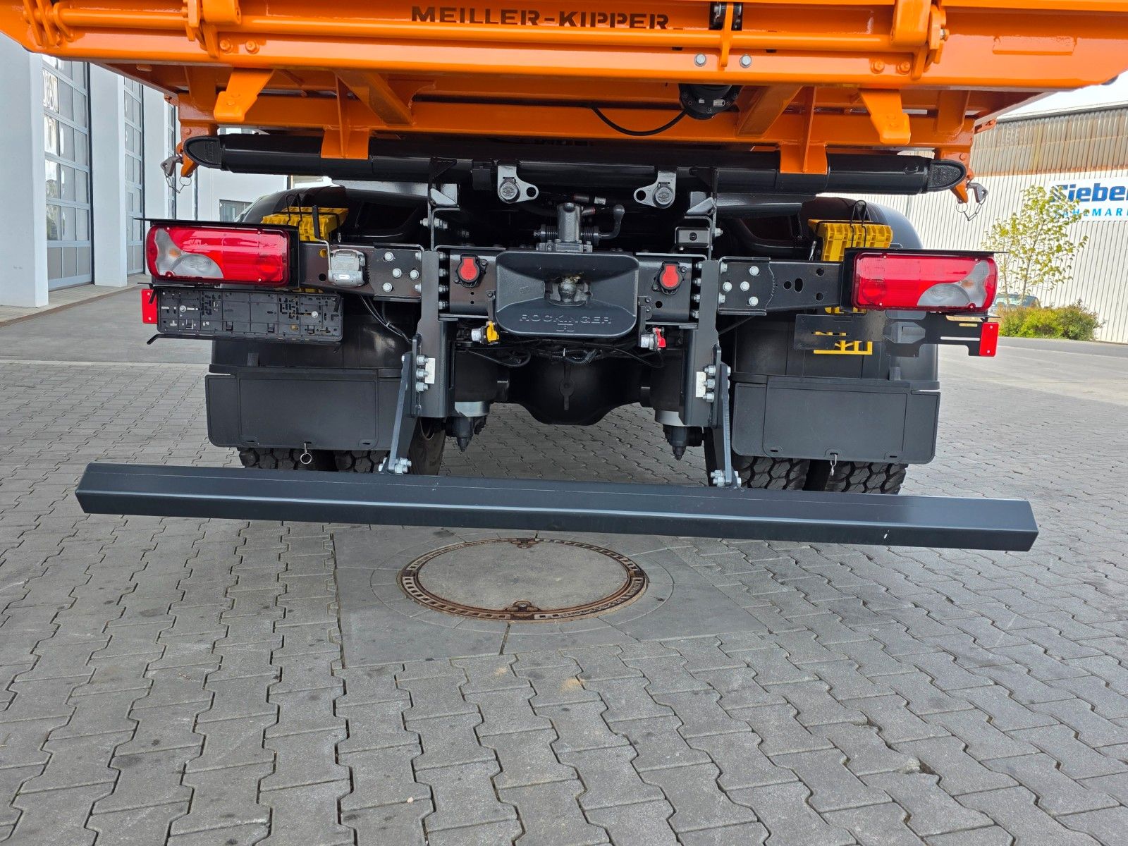 Fahrzeugabbildung Iveco X-Way AD190X54/P Fassi F125AC.1.24 Funk AHK
