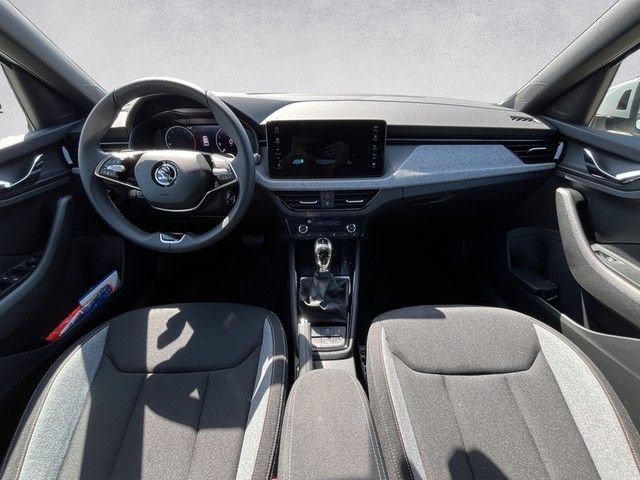 Fahrzeugabbildung SKODA Kamiq Selection 1,5 TSI *Winter*Komfort*