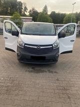 Opel Vivaro - gebrauchte Opel Vivaro aus dem Jahr 2015