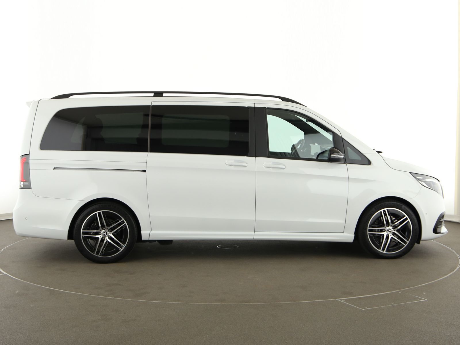 Mercedes-Benz V 250 - Bild 8