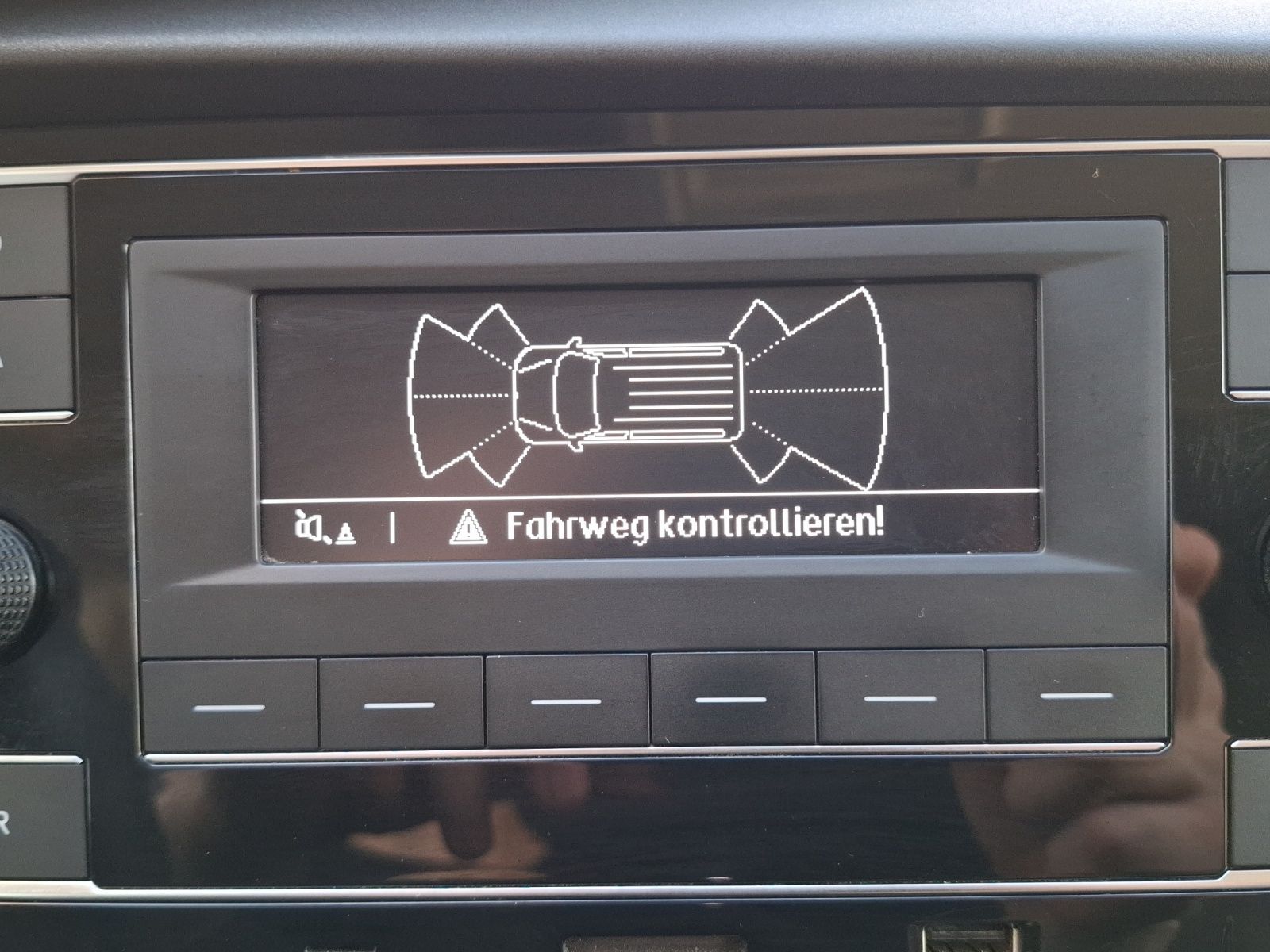 Fahrzeugabbildung Volkswagen T6 Kombi T6.1 TDI DSG 5-Si LED AHK Klima GRA PDC