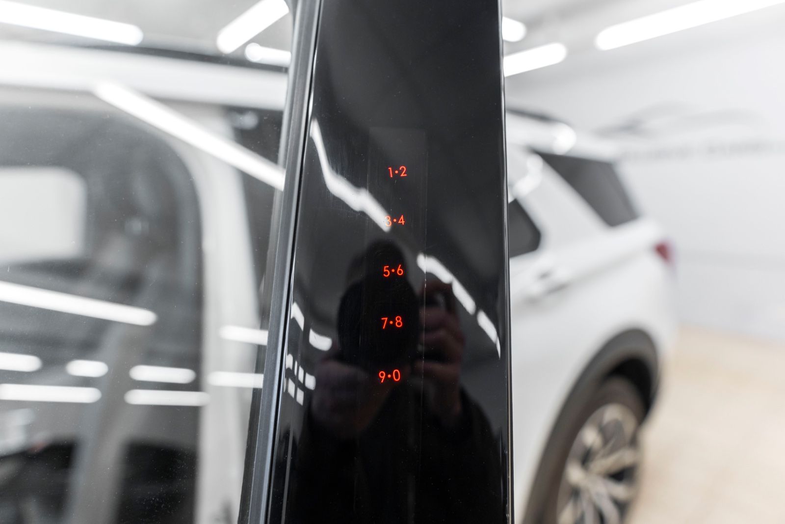 Fahrzeugabbildung Ford Explorer ST 3.0L AWD ACC LED 360° B&O PANO AHK