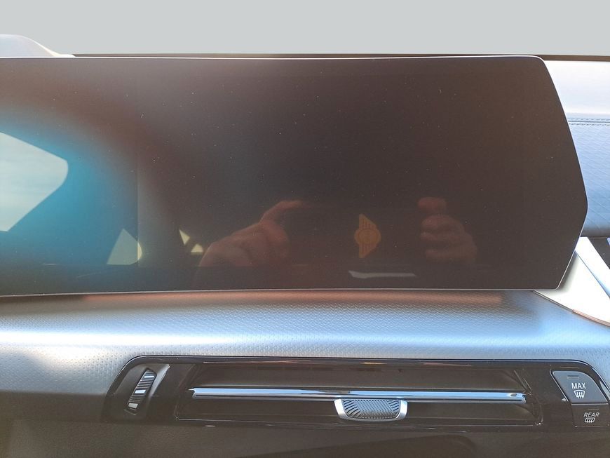 BMW iX2 - Bild 20