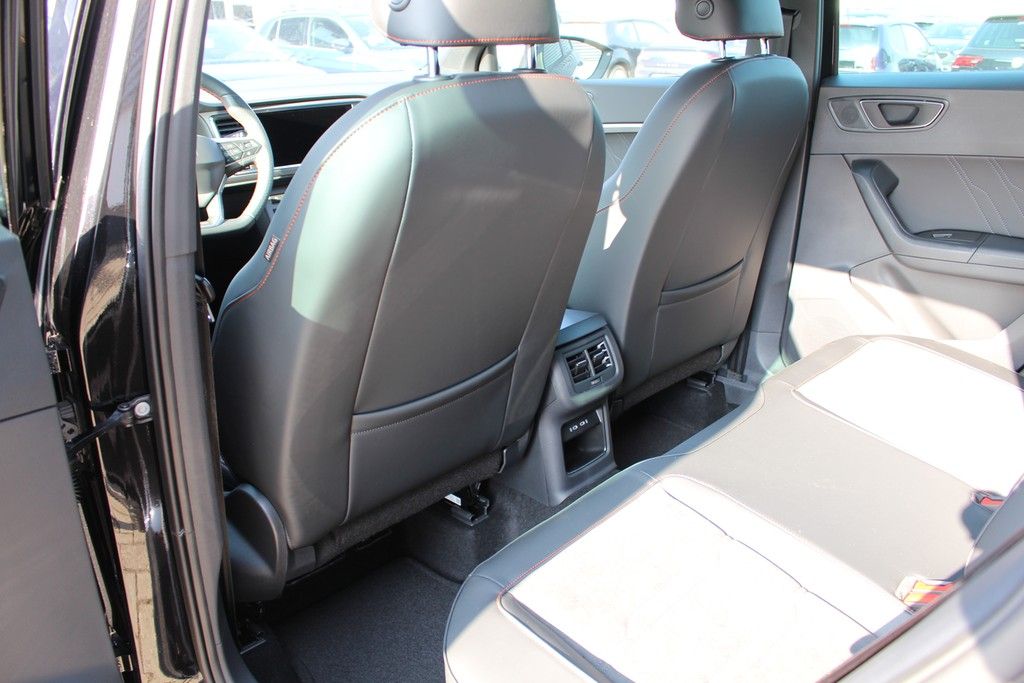 Fahrzeugabbildung SEAT Ateca 2.0 TDI DSG FR