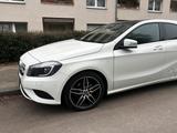 Mercedes-Benz A200 Mercedes-Benz .  CarPlay . Camera. Pa... - gebrauchte Mercedes-Benz A 200 aus dem Jahr 2012