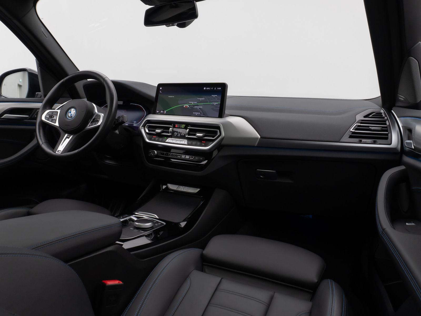 Fahrzeugabbildung BMW iX3 Impressive M Sport Pano 360°Laser HUD H/K