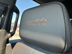 Fahrzeugabbildung Chevrolet Silverado High Country 6.2 V8 Black-Package LPG