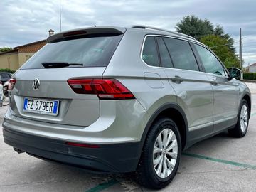 Volkswagen Tiguan - 5