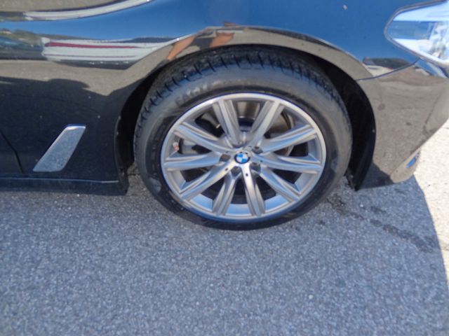 Fahrzeugabbildung BMW 520d xDrive/2.Hd/HUD/Leder/Virtual/Kam/Navi/