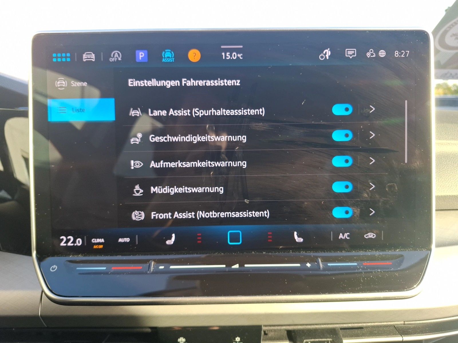 Fahrzeugabbildung Volkswagen Golf VIII Variant TSI Life LEDplus Navi AID ACC