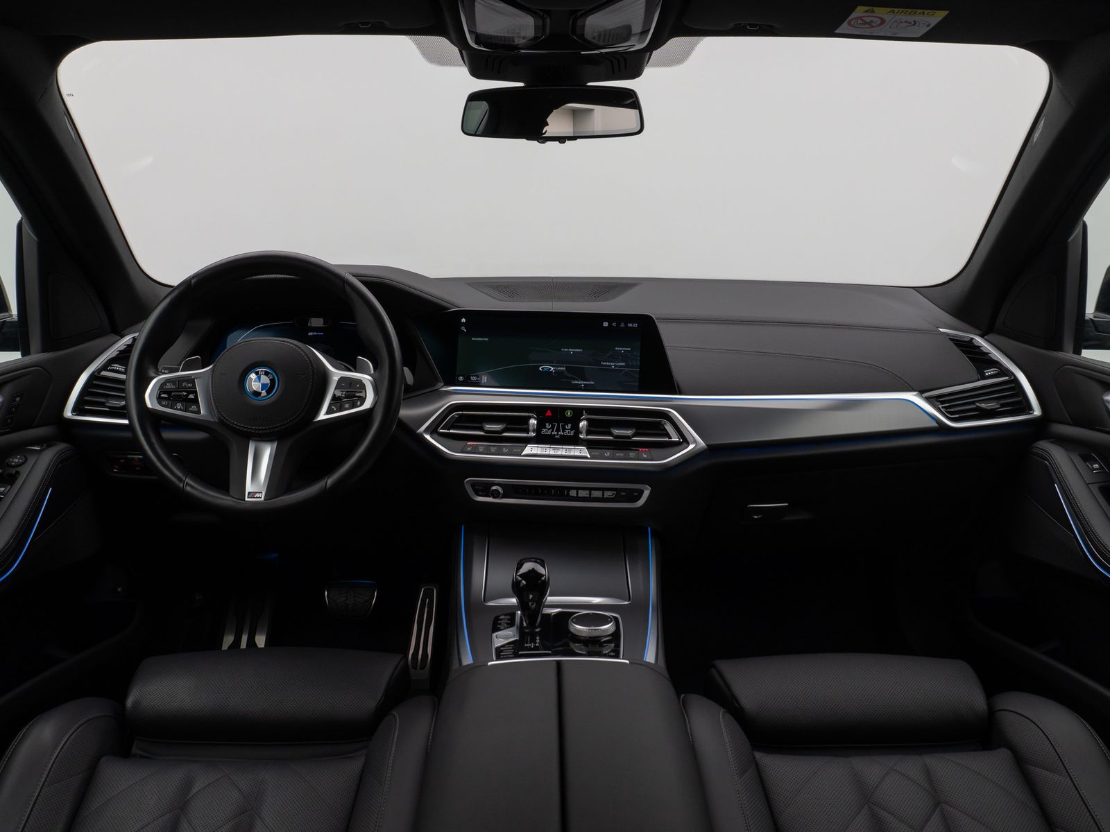 Fahrzeugabbildung BMW X5 xD45e M Sport 360°Laser HUD DAB HiFi Komfort