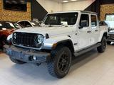 Jeep Gladiator 3.6 MY24/Willys/ACC/neues Modell - weiße Jeep Gladiator