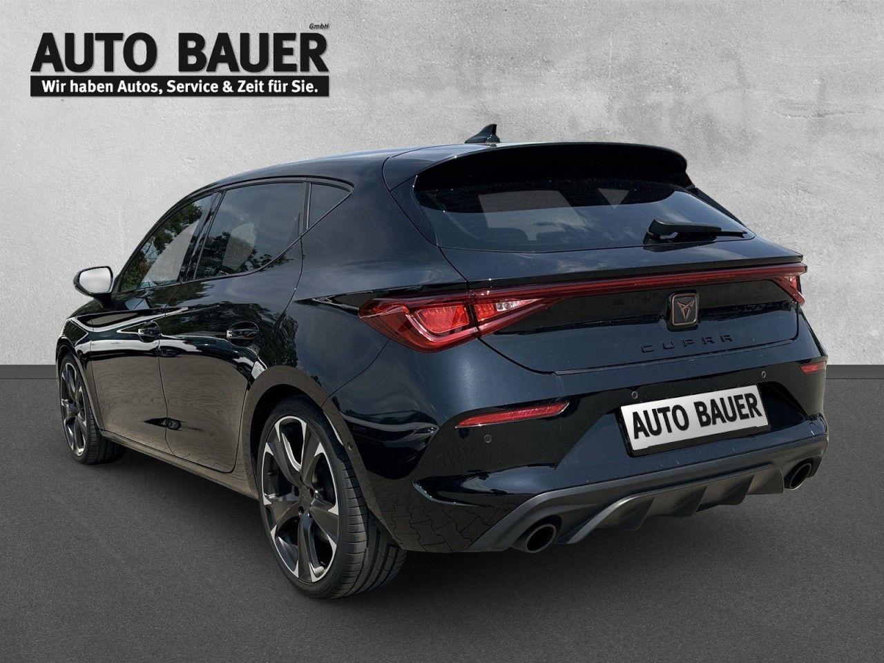 Fahrzeugabbildung CUPRA Leon 2.0TSI 245PS DSG-Navi-MatrixLED-Kamera* - mit KI generiert/bearbeitet