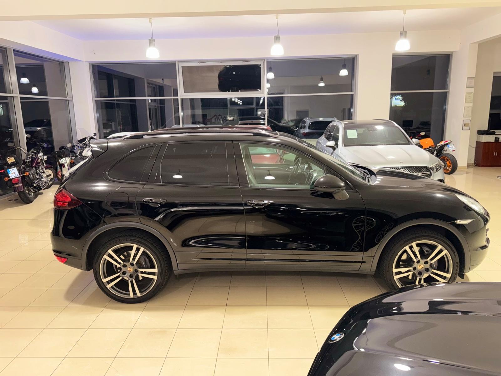 Porsche Cayenne 3.0 d Pano/Leder/Xenon/Navi/Kamera