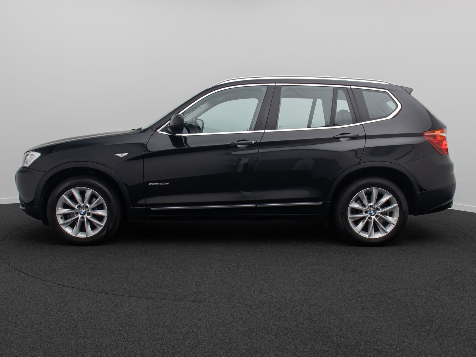Fahrzeugabbildung BMW X3 xD20d xLine Kamera HiFi Panorama NaviPr Leder