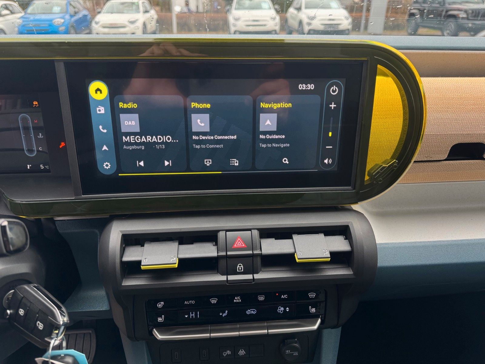 Fahrzeugabbildung Fiat Grande Panda 1.2 La Prima Navi Sitzheizung