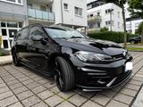 Volkswagen Golf 2.0 TSI DSG 4MOTION R Variant R - Volkswagen Golf mit Benzin-Antrieb: Kombi, 2.0