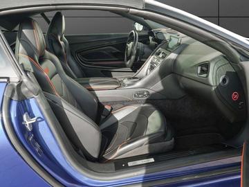 2019 Aston Martin DBS — миниатюра 18