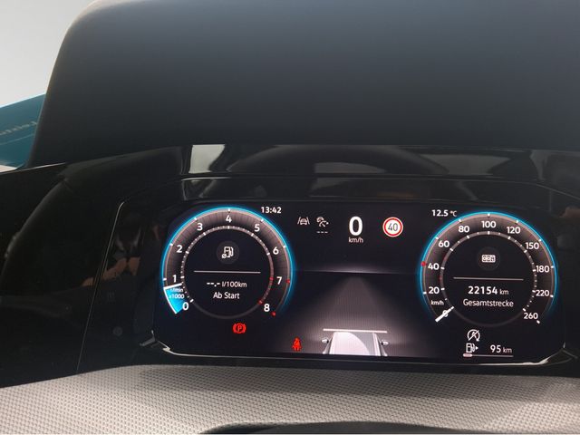 Golf VIII Variant 1.5TSI Style AHK