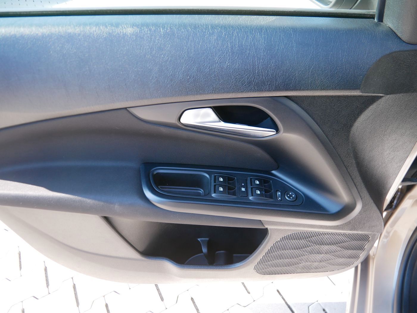 Fahrzeugabbildung Fiat Tipo HB 1.0 City Life Kamera SHZ Klimaautom. ALU