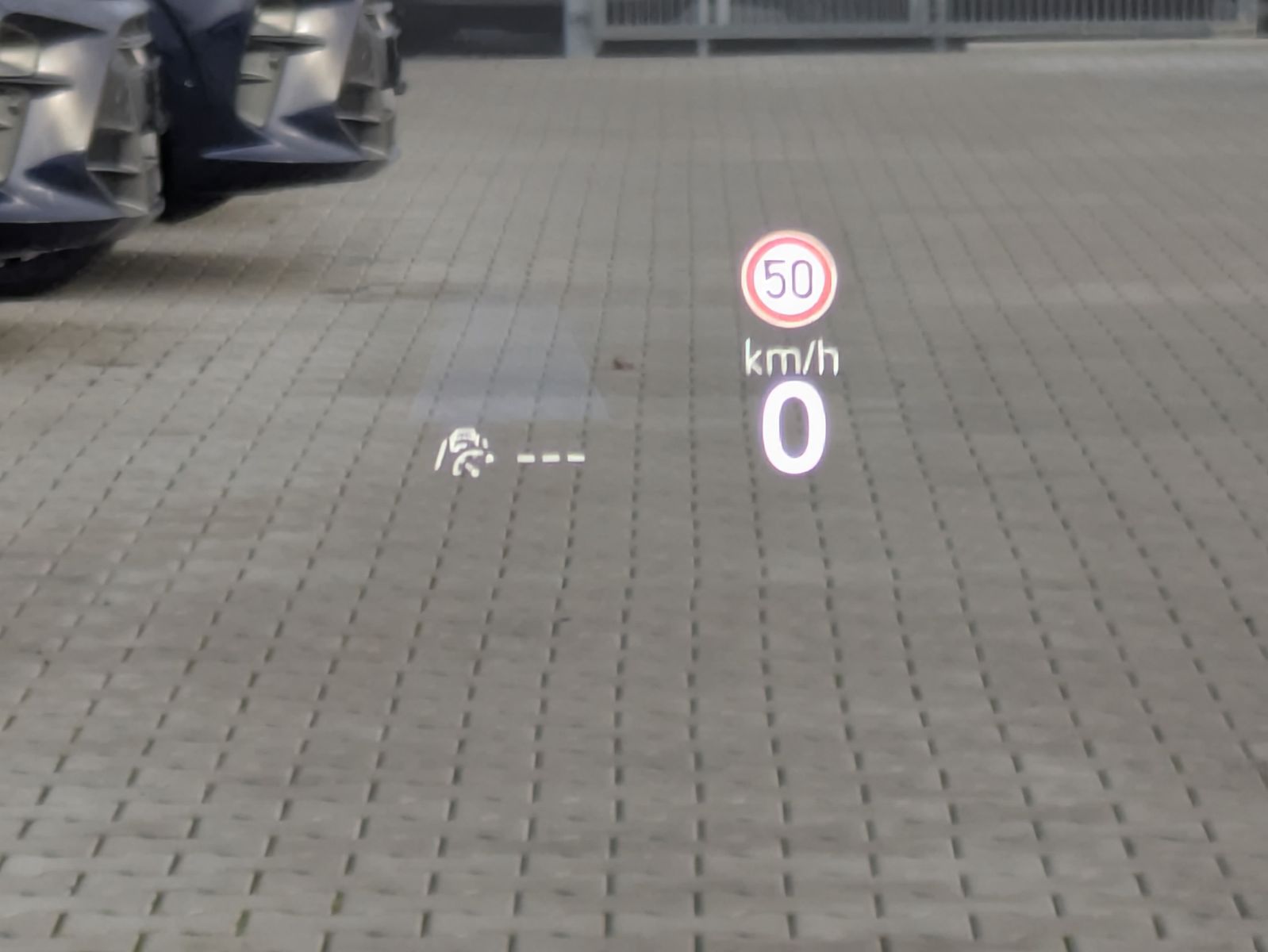 Fahrzeugabbildung Volkswagen Tayron 2.0 TDI 4M R-Line BLACK*7Si*MATRIX*PANO