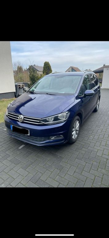 Image of Volkswagen Touran