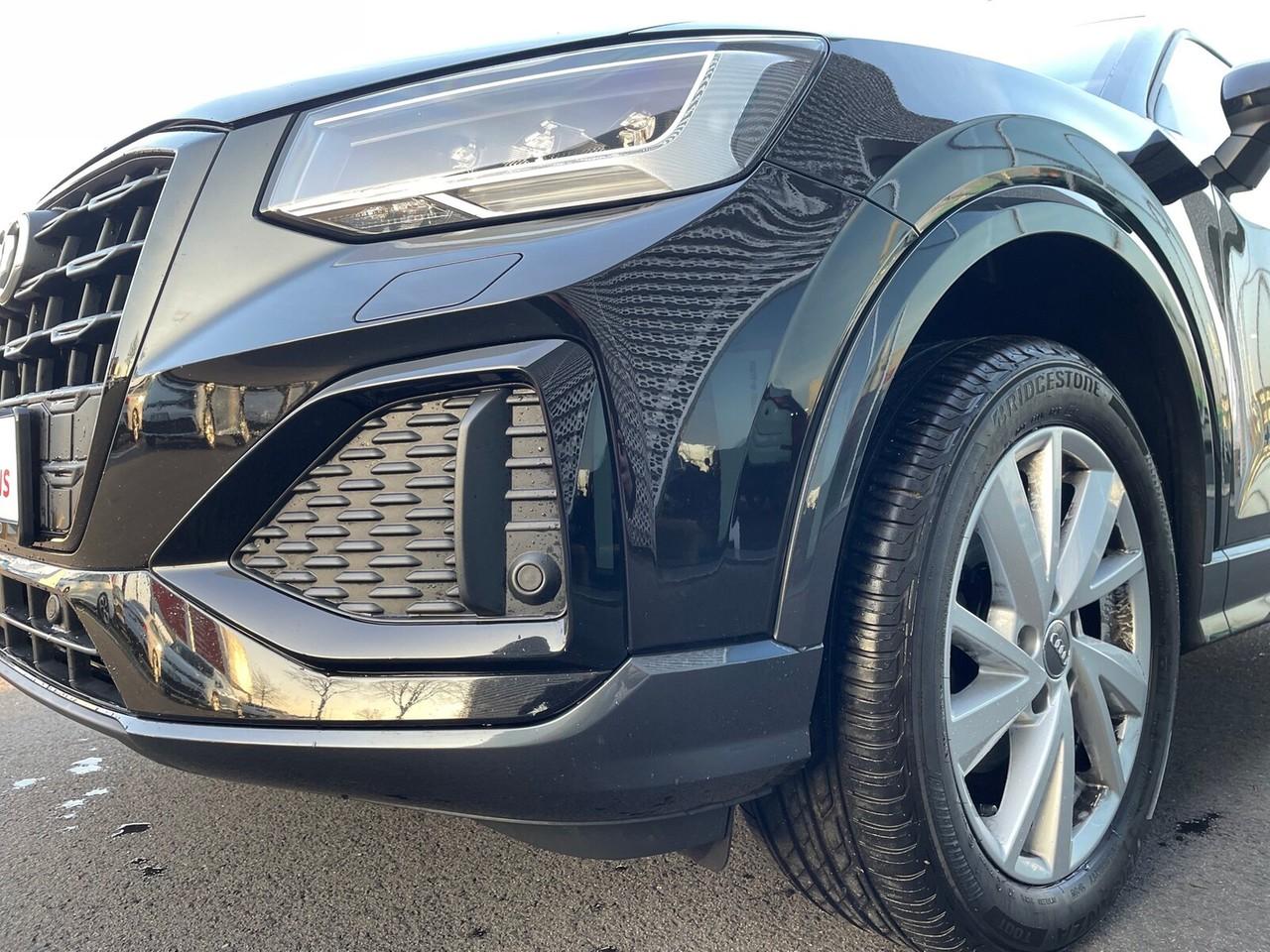 Audi Q2 35 TFSI S tronic advanced  Navi LED Leder PDC
