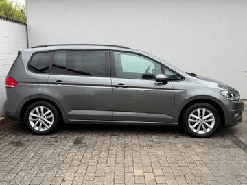 Volkswagen Touran - 6