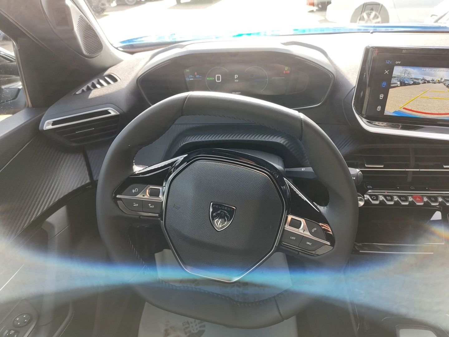 Peugeot 2008 - Bild 12